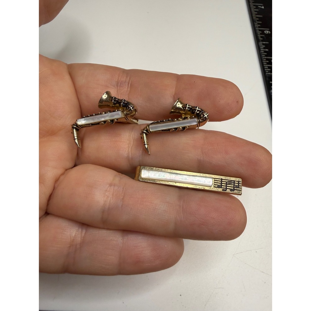 Swank Saxophone Cufflinks and Tie Clip Set Mother of Pearl Gold Tone Jazz Music